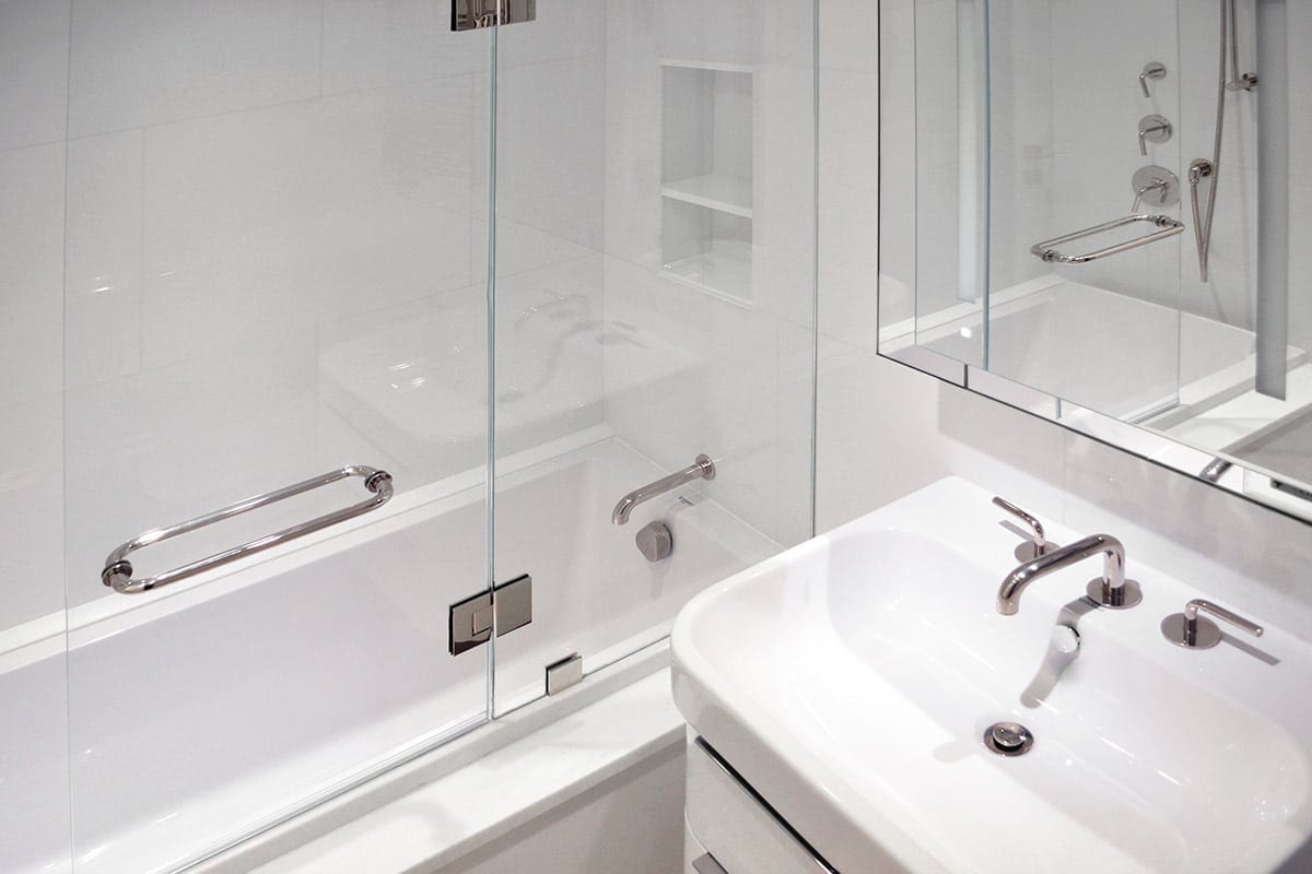 Bathroom conversion or bathroom renovation: find the right craftsmen